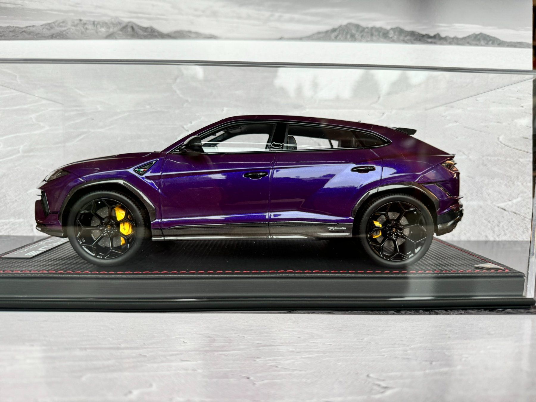 Lamborghini Modellini d'auto: 1:18 MR Models - Lamborghini Urus Performante, Viola Mithras – Nuovo (secondo la descrizione) da Tübach venduto da BonnevilleMotors 1