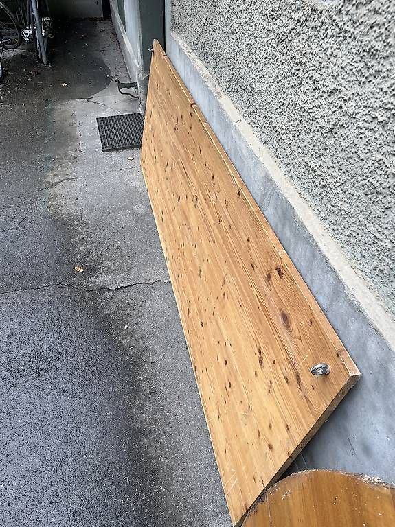 Piatti di portata: Holz Tischplatten (2x) – Usato da Zürich venduto da olivier.nussli 1