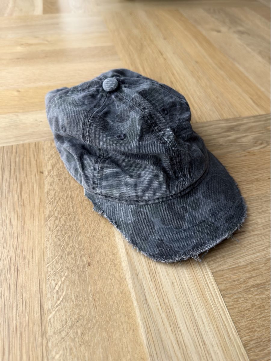 Copricapi, berretti & cappellini: Cropped Vintage Camo Cap – Usato da Zürich venduto da tholder