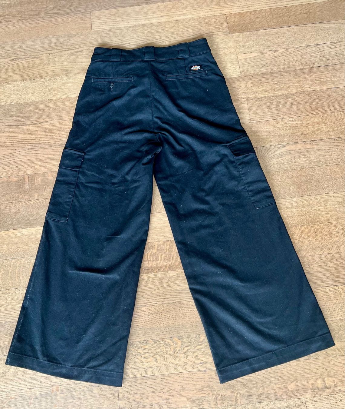 Dickies Pantaloni: Dickies Pantalon cargo  noir – Usato da Genève venduto da ohfildutemps 3
