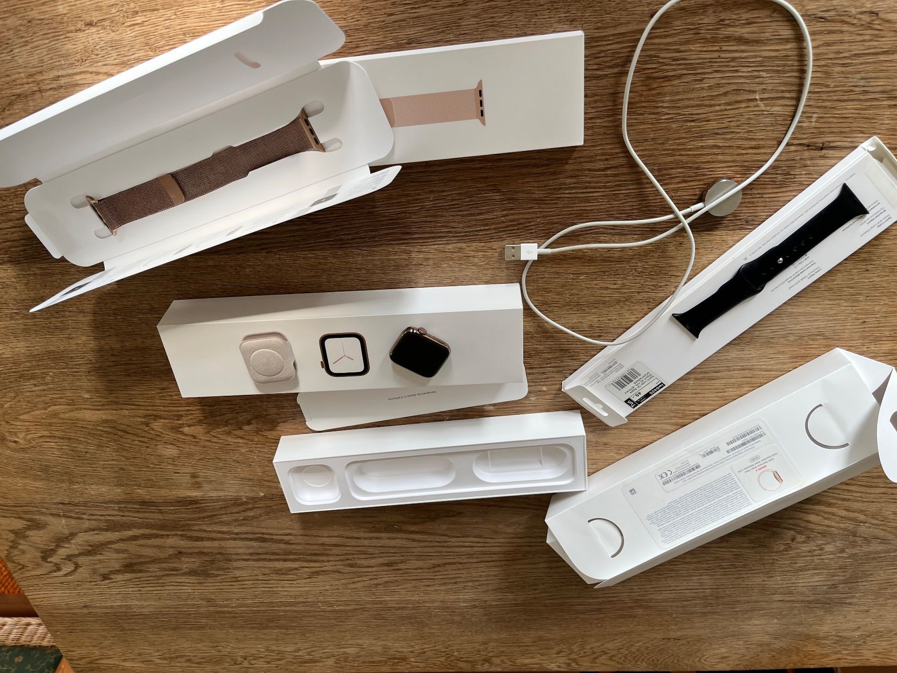 Apple Smartwatch: Apple Watch 4 Gold – Usato da Thun venduto da chrigu013 4