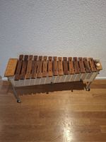 Xylophon Holz mit Schläger und Ständer guter Zustand