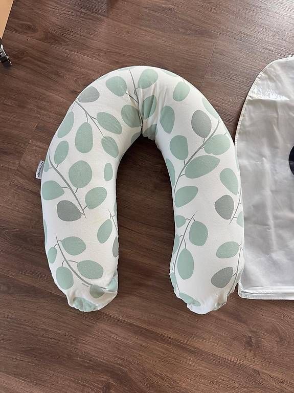 Doomoo Coussins: Coussin de grossesse et allaitement Doomoo Buddy – D'occasion à Biel/Bienne par mel_25zm 2