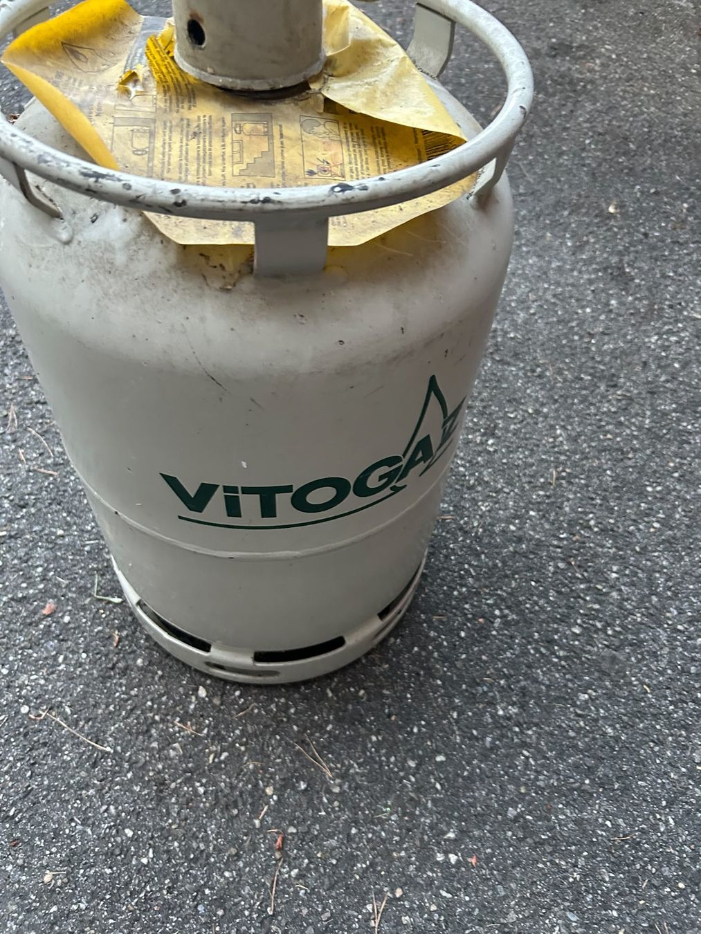 Appareils à gaz et accessoires: vitogaz  falsche – D'occasion à Basel par faz_hdd8 3