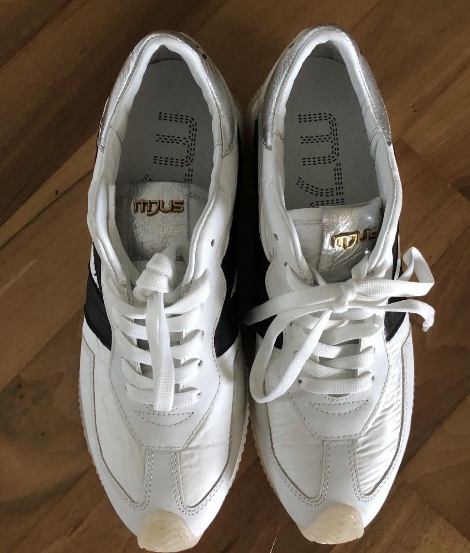 Mjus Scarpe da donna: Original MJUS Sneaker, Gr. 39, Weiss/Silber - Top! – Nuovo (secondo la descrizione) da Schachen LU venduto da Bassman02 1