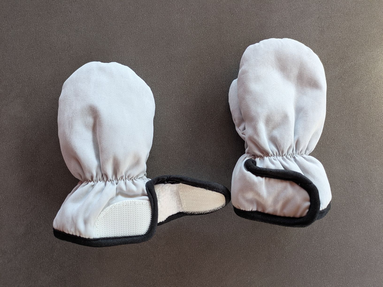 Guanti: Handschuhe, 12 - 24 Monate – Usato da Kölliken venduto da mic_9n9d 2