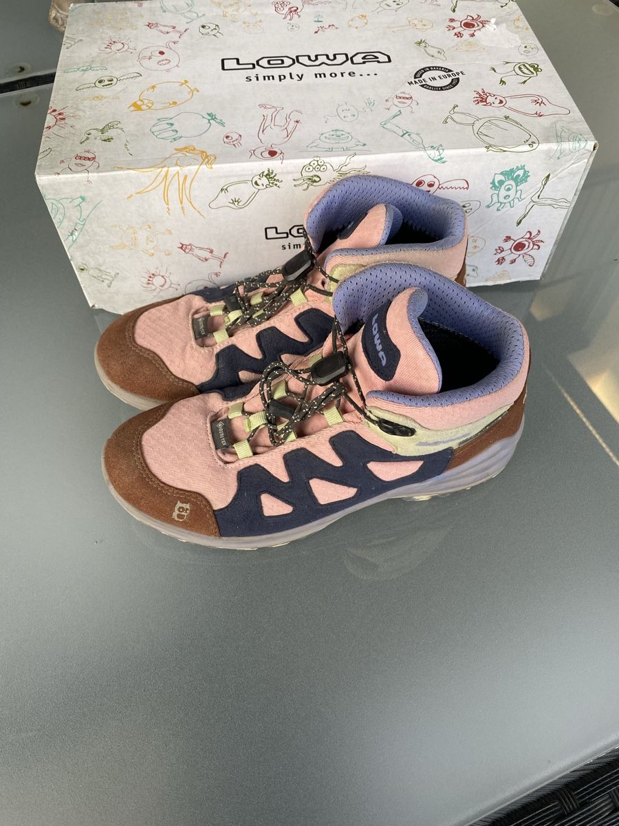 Lowa Scarpe da uomo: Kinder Wanderschuhe Lowa/Namuk Grösse 37 – Usato da Zürich venduto da Mazal07 4
