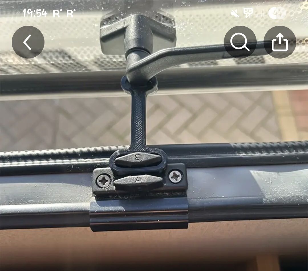 Fixations: Campingfenster Distanzhalter  4 Stk.  – Neuf (Voir description) à Wiesendangen par A1R1 2
