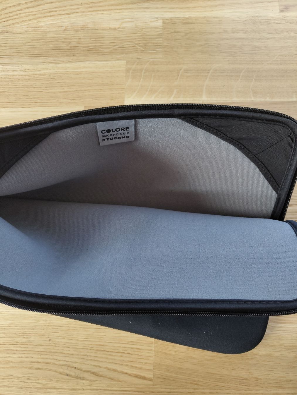 Borse: Laptoptasche 42cm Diagonale – Usato da Zürich venduto da Slevin2710 1