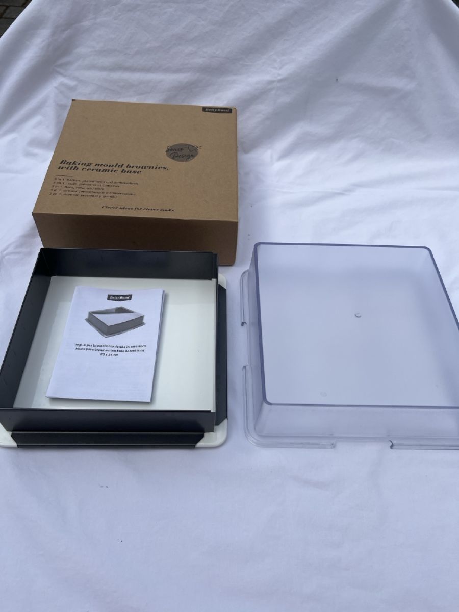 Betty Bossi Teglie da forno: Backform Betty Bossi Brownies – Nuovo e nell'imballaggio originale da Bachenbülach venduto da LarissaLaruss 1