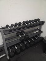 Kurzhantelständer mit Kurzhanteln von der Marke Body Solid