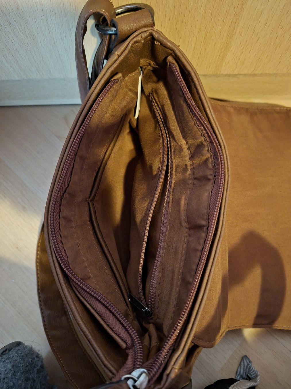 Borse da donna: Sac à bandoulière marron – Nuovo (secondo la descrizione) da Gumefens venduto da izalala 4