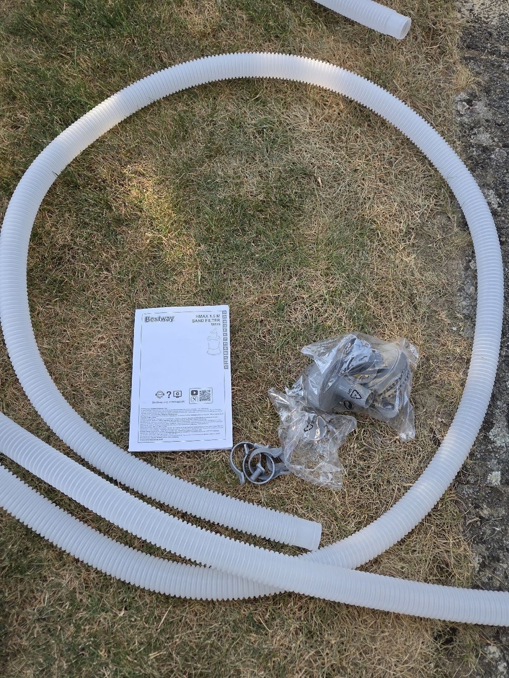 Bestway Schwimmbad-Zubehör: Bestway Sandfilter Pumpe 3596 Liter/Std – Gebraucht aus Oftringen von schulti-ch 2