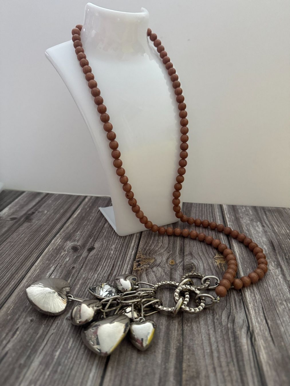 Colliers: Langes Collier mit Sandsturm-Steinchen – D'occasion à Muttenz par einfach-schoen