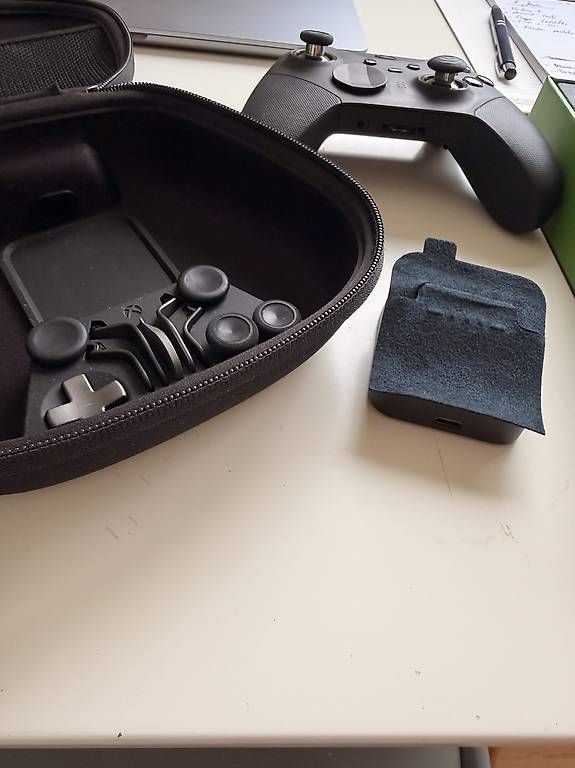 Controller: Manette Xbox Élite séries 2 – Usato da Grandvaux venduto da Xavier.21 2