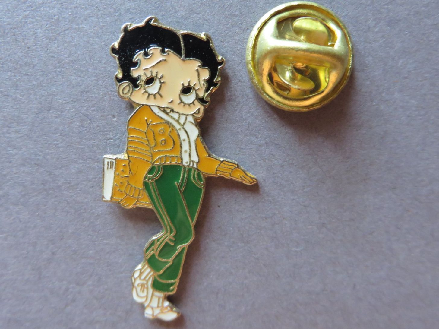 Placchette & Badge: PIN, BETTY BOOP CARTOONS – Usato da Neuhausen venduto da luckimucki