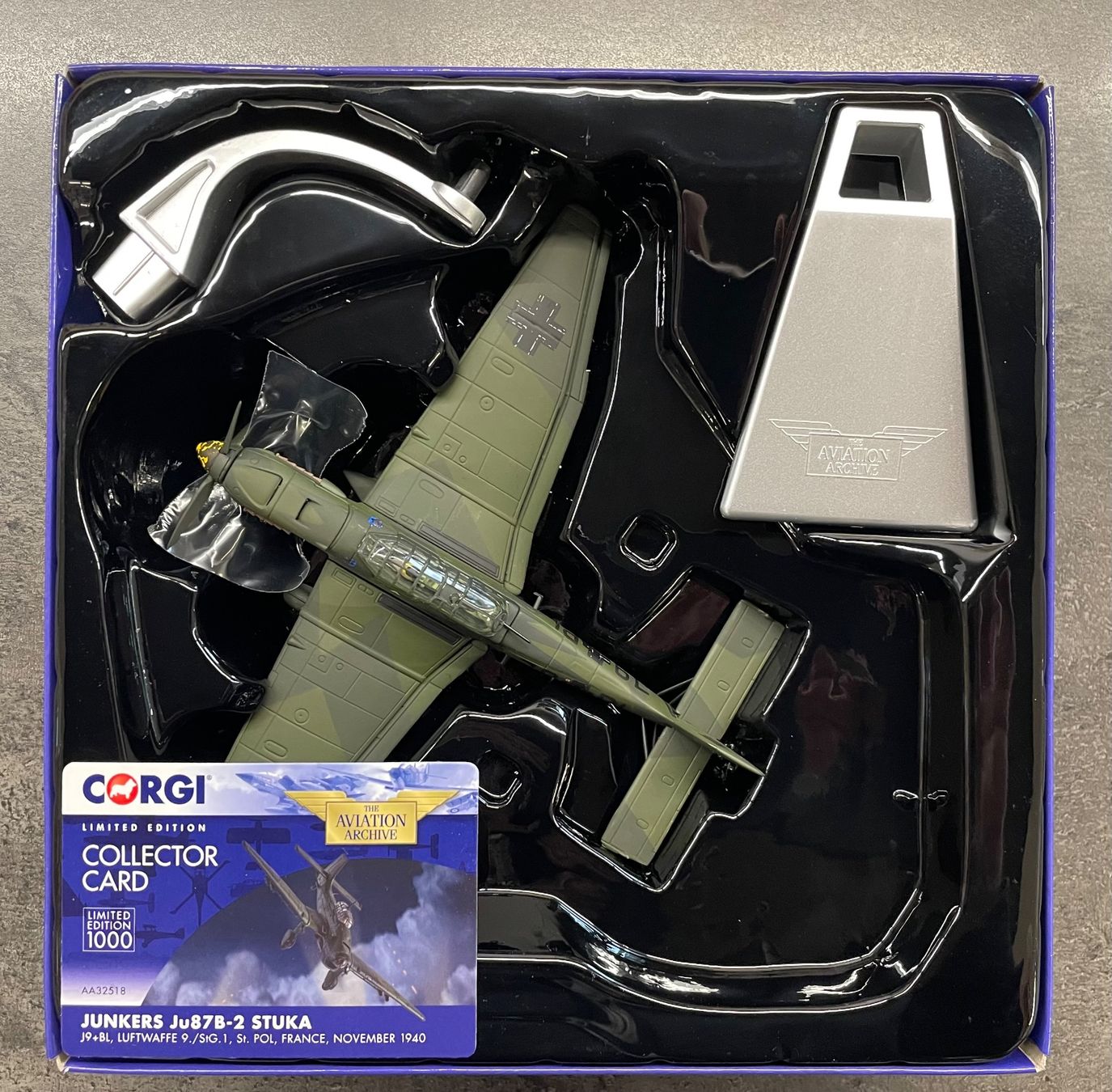 Corgi Toys Kit di modellismo & Modellini statici: Corgi AA32518 Junkers Ju87B-2 "STUKA" – Nuovo e nell'imballaggio originale da Sursee venduto da Toni-SpielSursee
