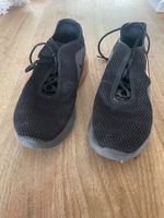 Nike AirMax Motion 2 Black/Beige Gr. 40
