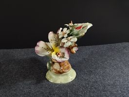 Porzellan Blumenarrangement, Blumengesteck, Vintage Deko