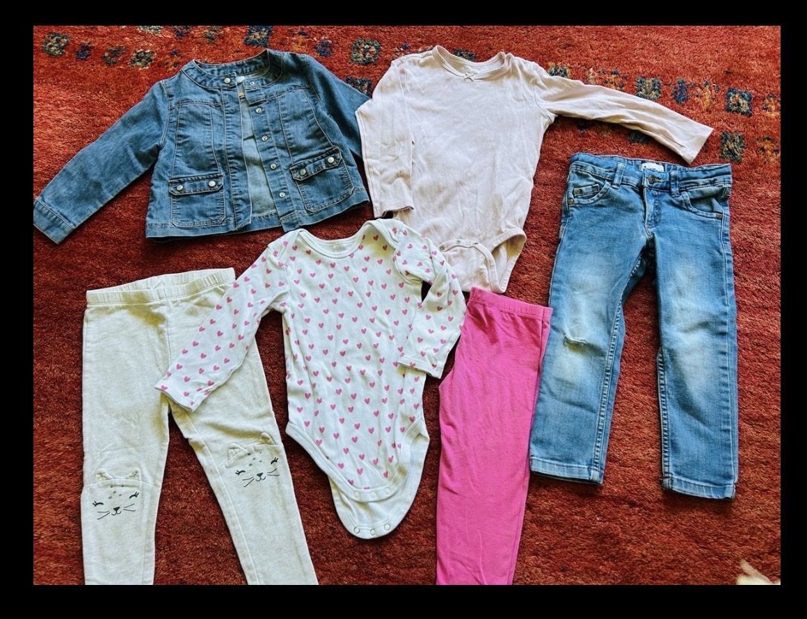 Lotti & Set di vestiti: Süsses Mädchen Kleiderpaket 74/80 – Usato da Birmensdorf ZH venduto da LXro