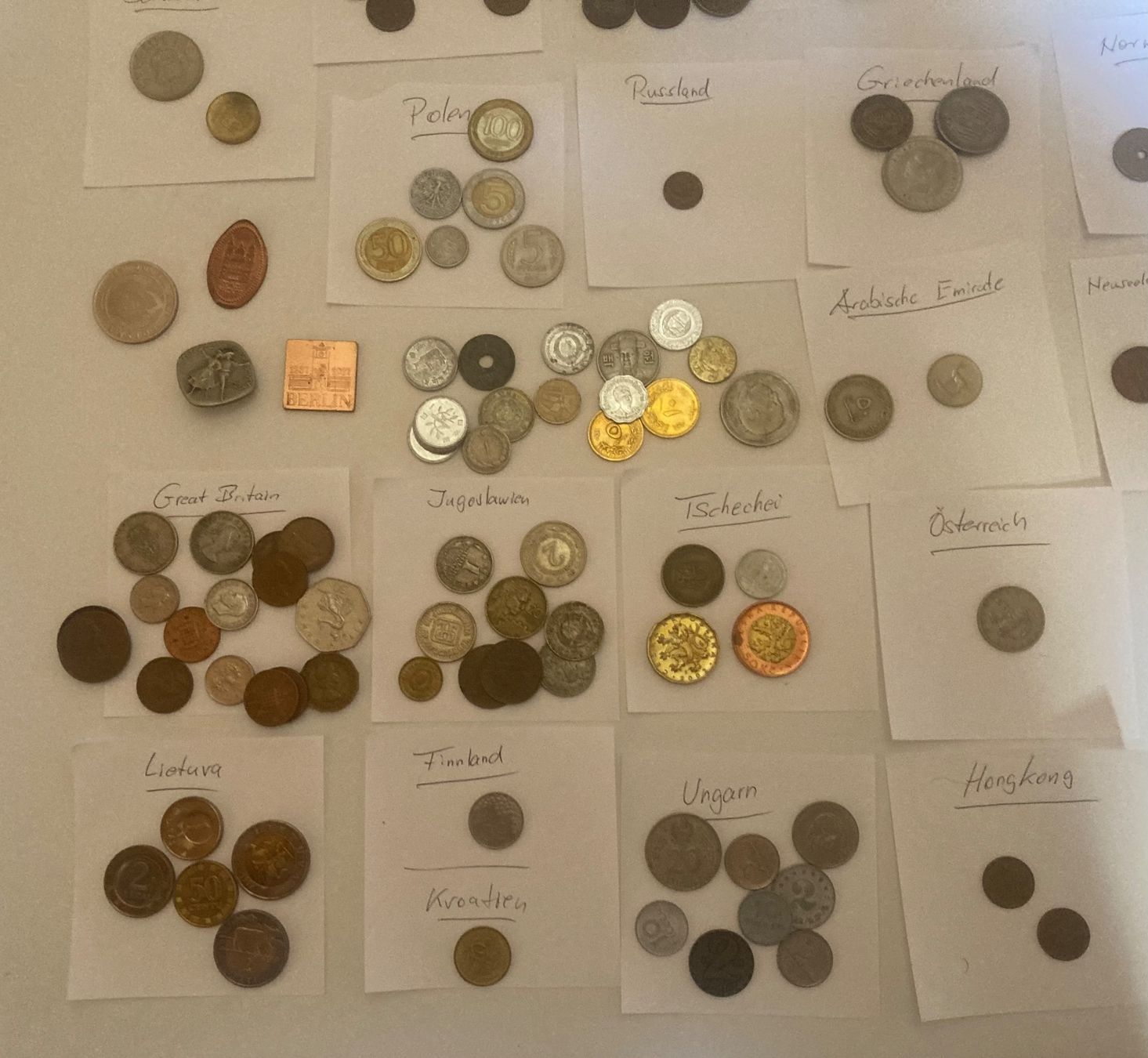 Tutti le monete: Münzen verschiedener Länder – Usato da Reigoldswil venduto da Klaviologe