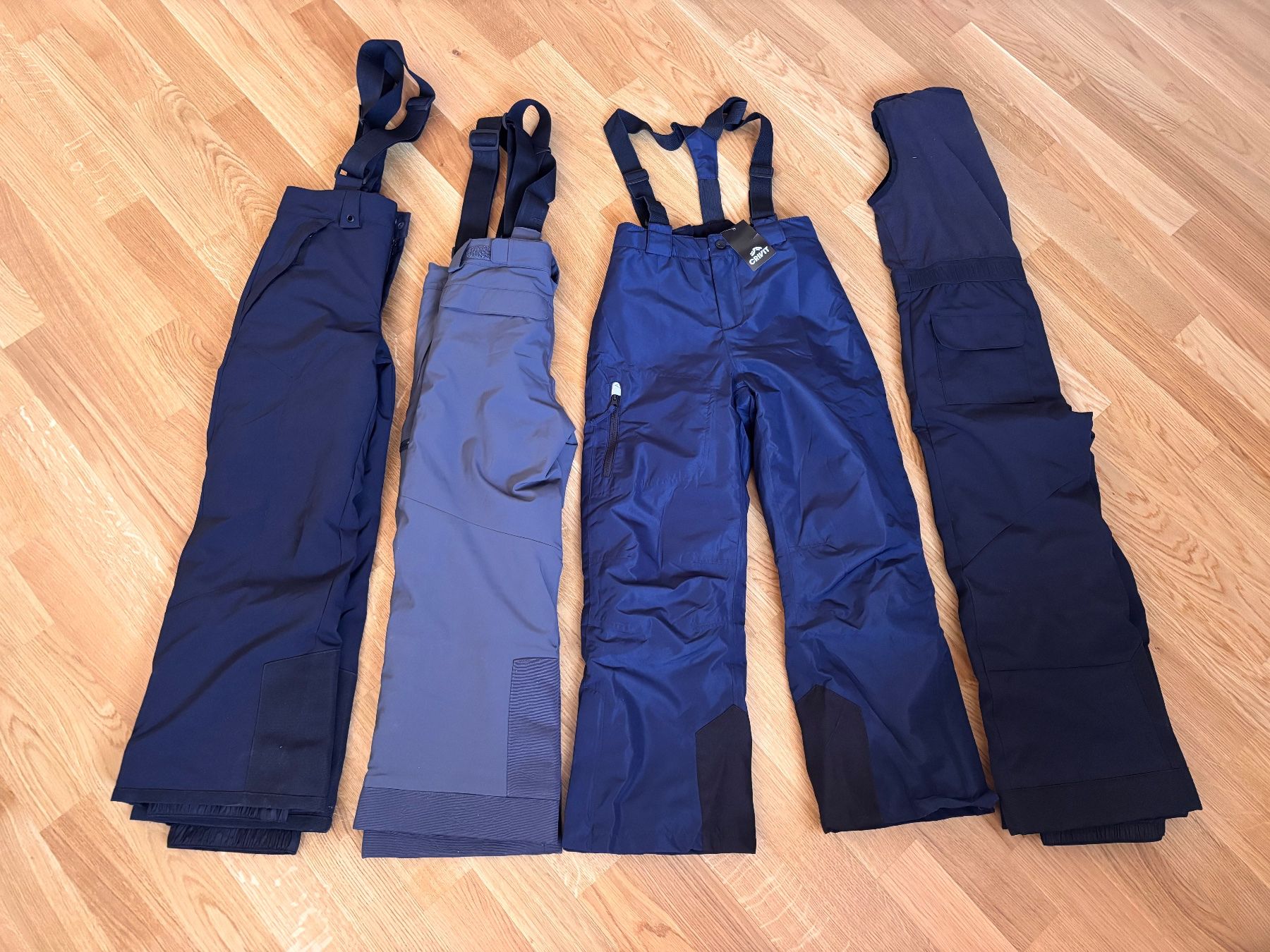 Sci: Ensemble de ski, rouge/noir, comme neuf - 7-8 ans – Usato da Veyrier venduto da MargaritaR 1