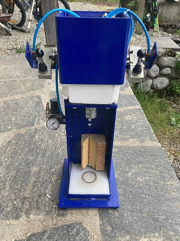 Alle Maschinen: Capsuleuse pneumatique – Gebraucht aus Les Diablerets von RenaudRichardet