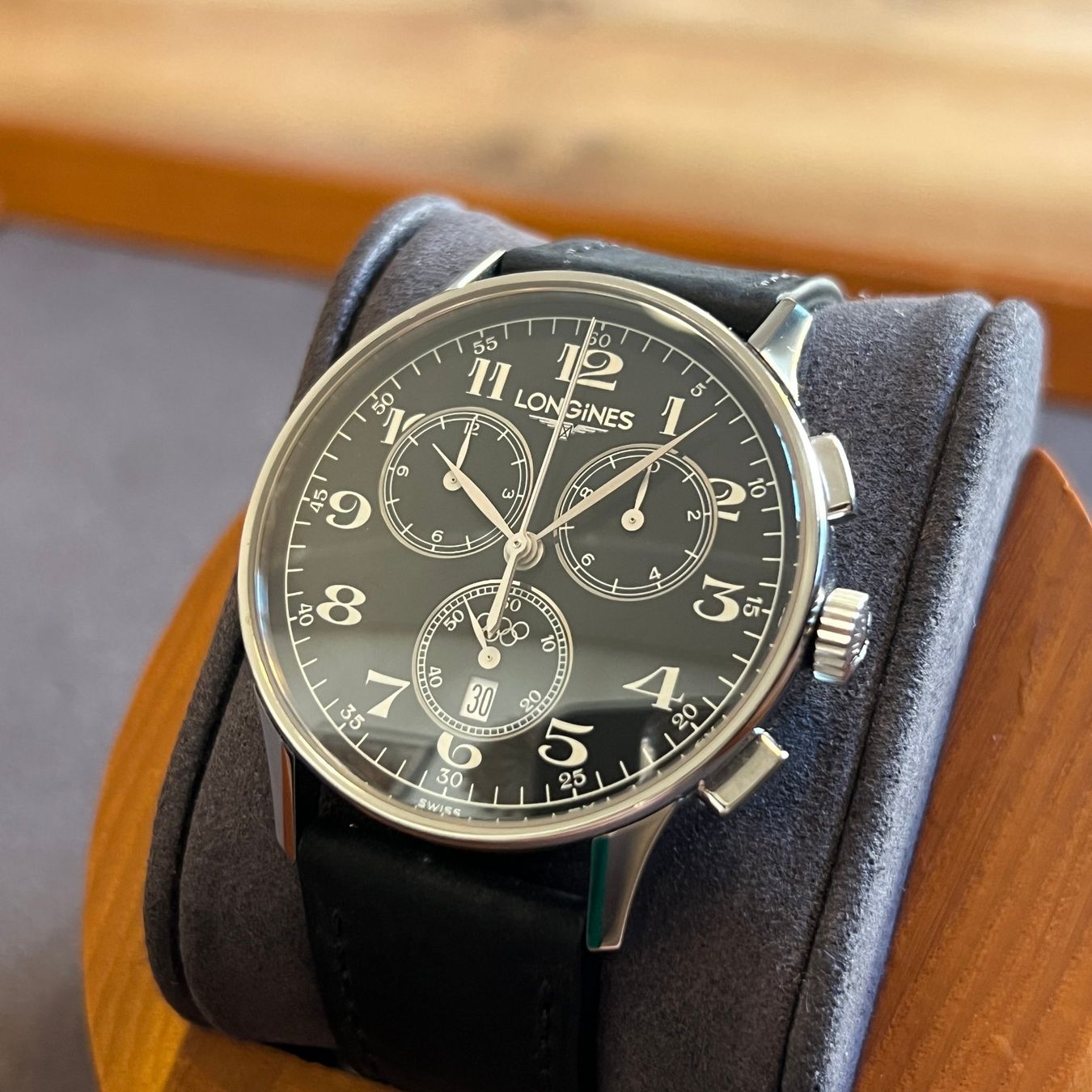 Longines Orologi: Longines Olympic Quartz Chrono Date L2.649.4 – Usato da Carouge GE venduto da Watchaser 2