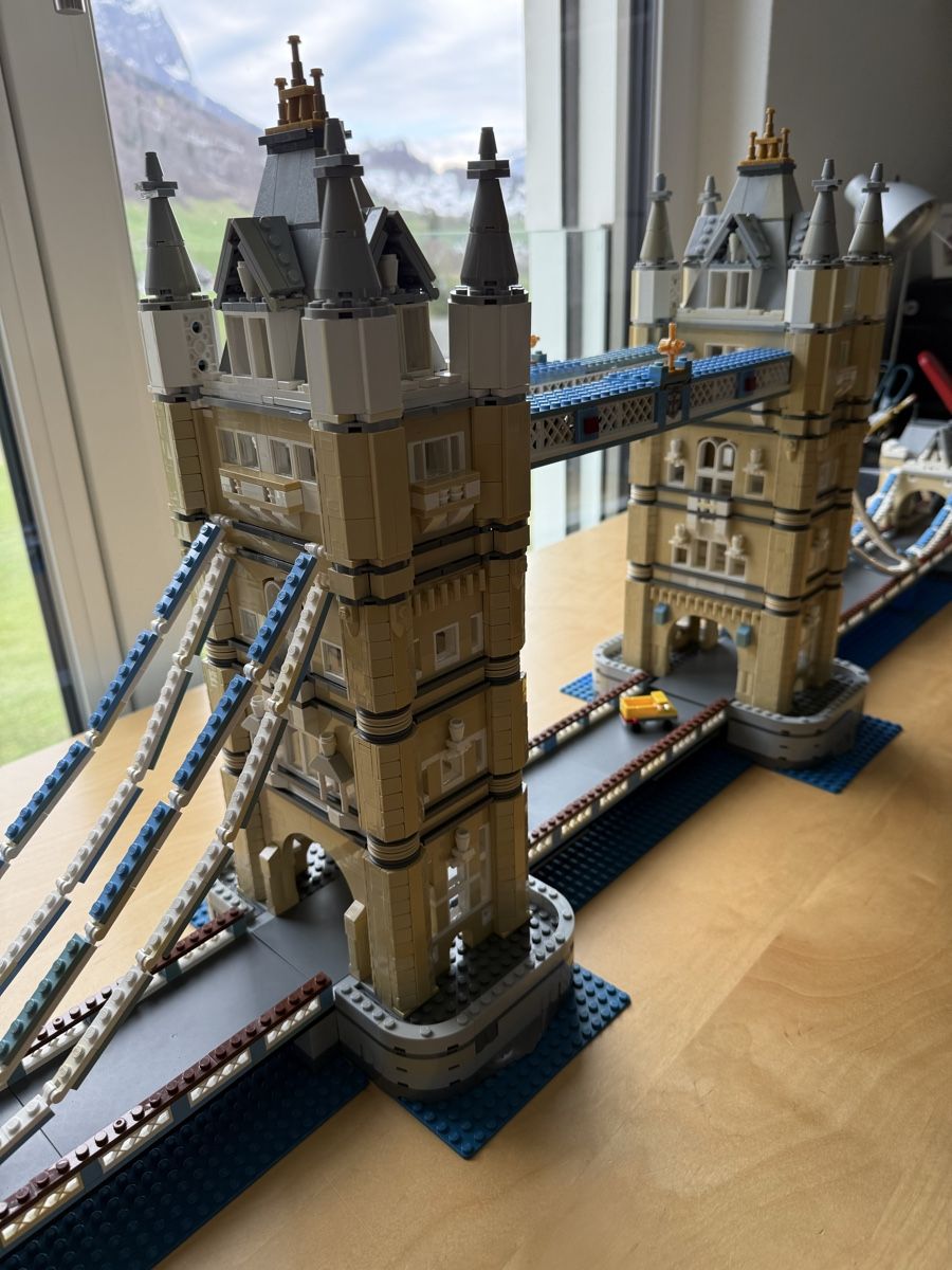 Lego Kit di costruzioni: LEGO Tower Bridge 10214 + Erweiterung  – Usato da Nidfurn venduto da suter.glarus 5