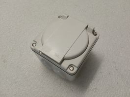 Dreifach Steckdose Feller IP55 Aufputz neuwertig