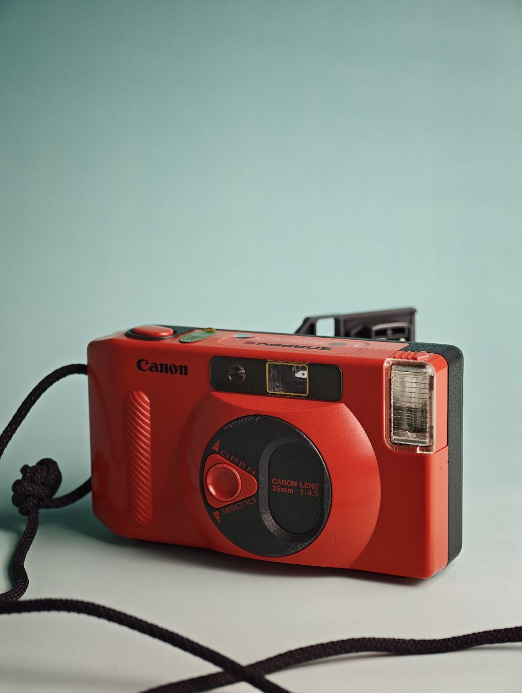 Canon Fotocamera: Canon Snappy rouge – Difettoso da Oron-le-Châtel venduto da max_zg5l