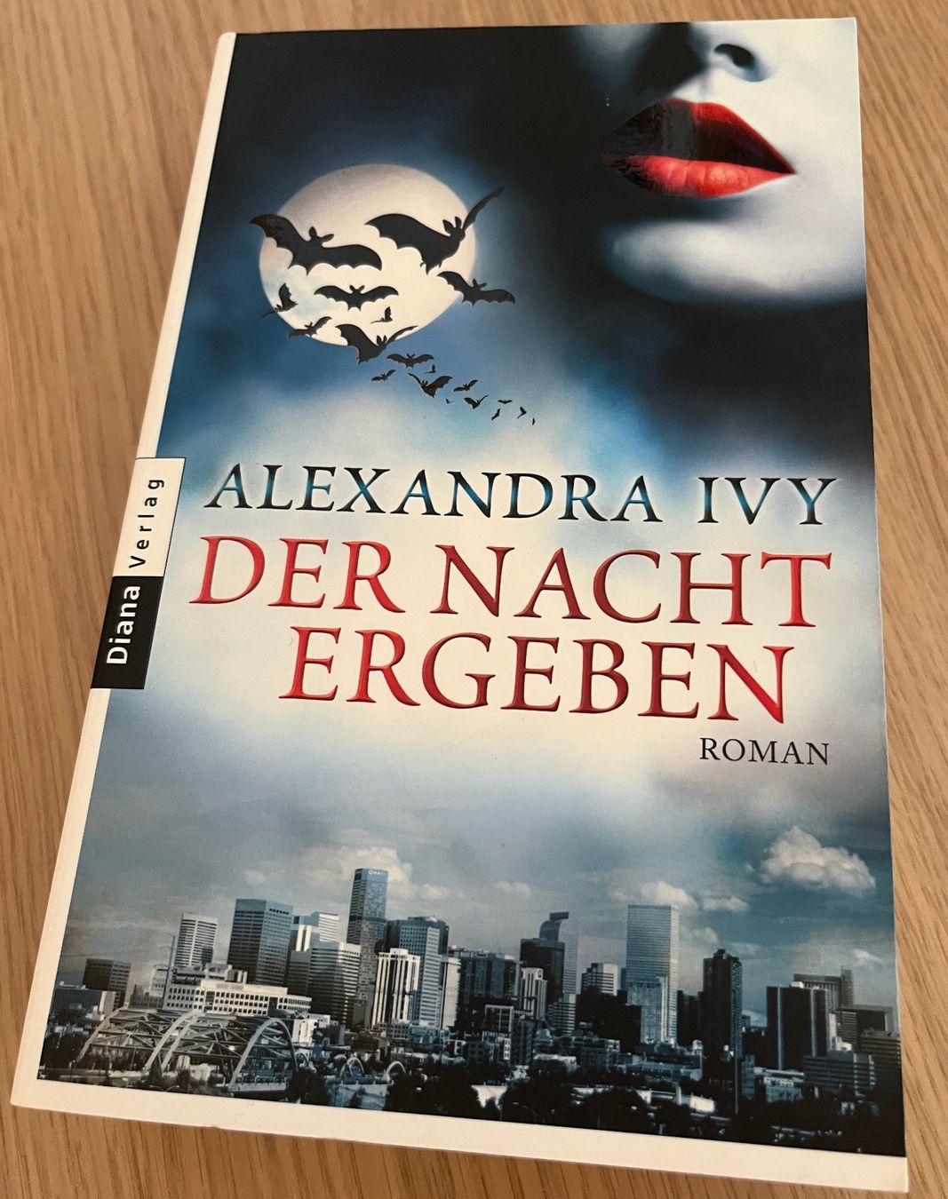 Libri: Der Nacht ergeben – Usato da Schellenberg venduto da xShaynex