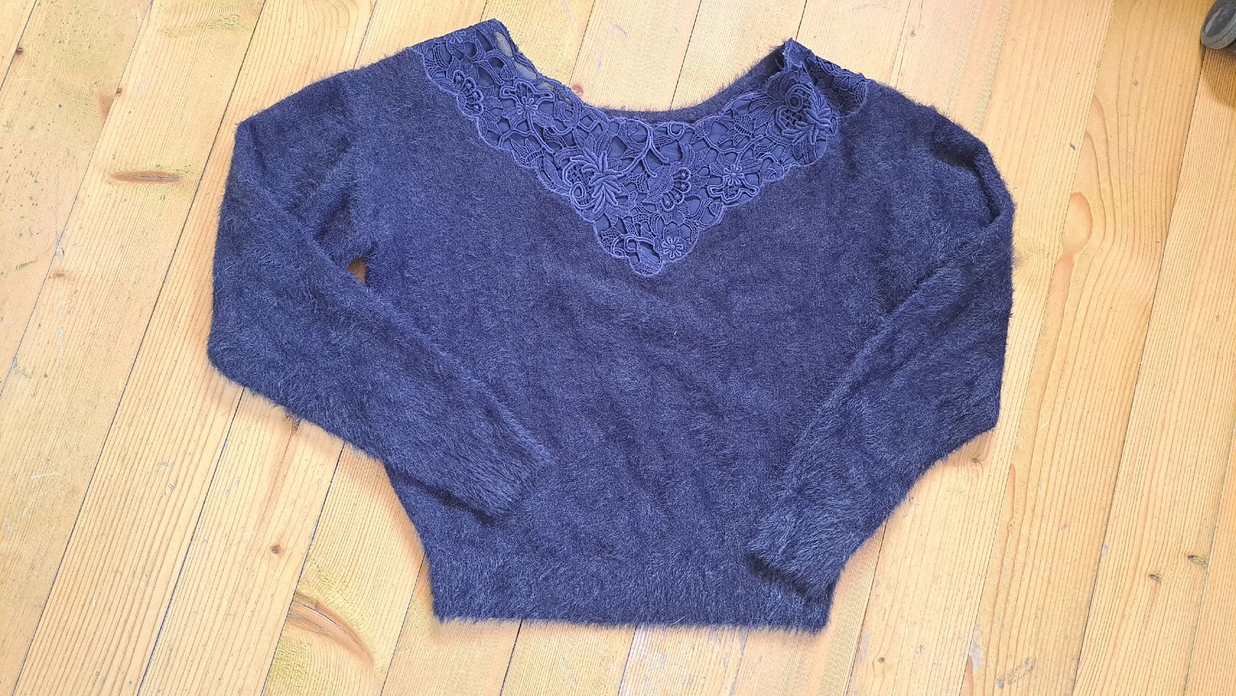 Maglioni & Felpe: NOËLA Übergangspullover Shaggy Pullover Spitze Pulli S 36 – Usato da Mollis venduto da Fauchi99 1