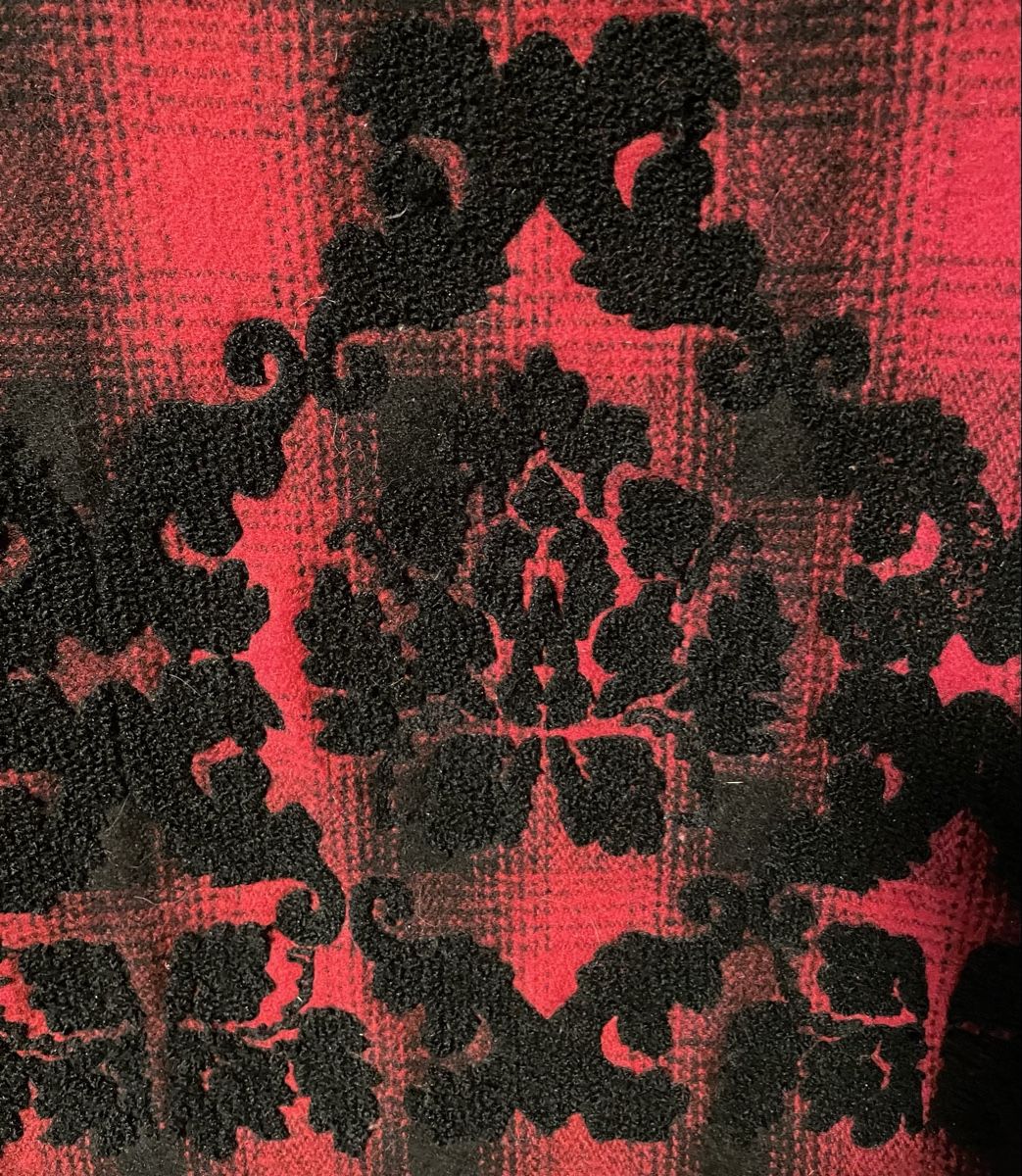 Esprit Borse da donna: Esprit Shopper, Karo rot-schwarz mit gewebtem Blumenmuster – Nuovo (secondo la descrizione) da Zürich venduto da Popcorn-Vintage 1