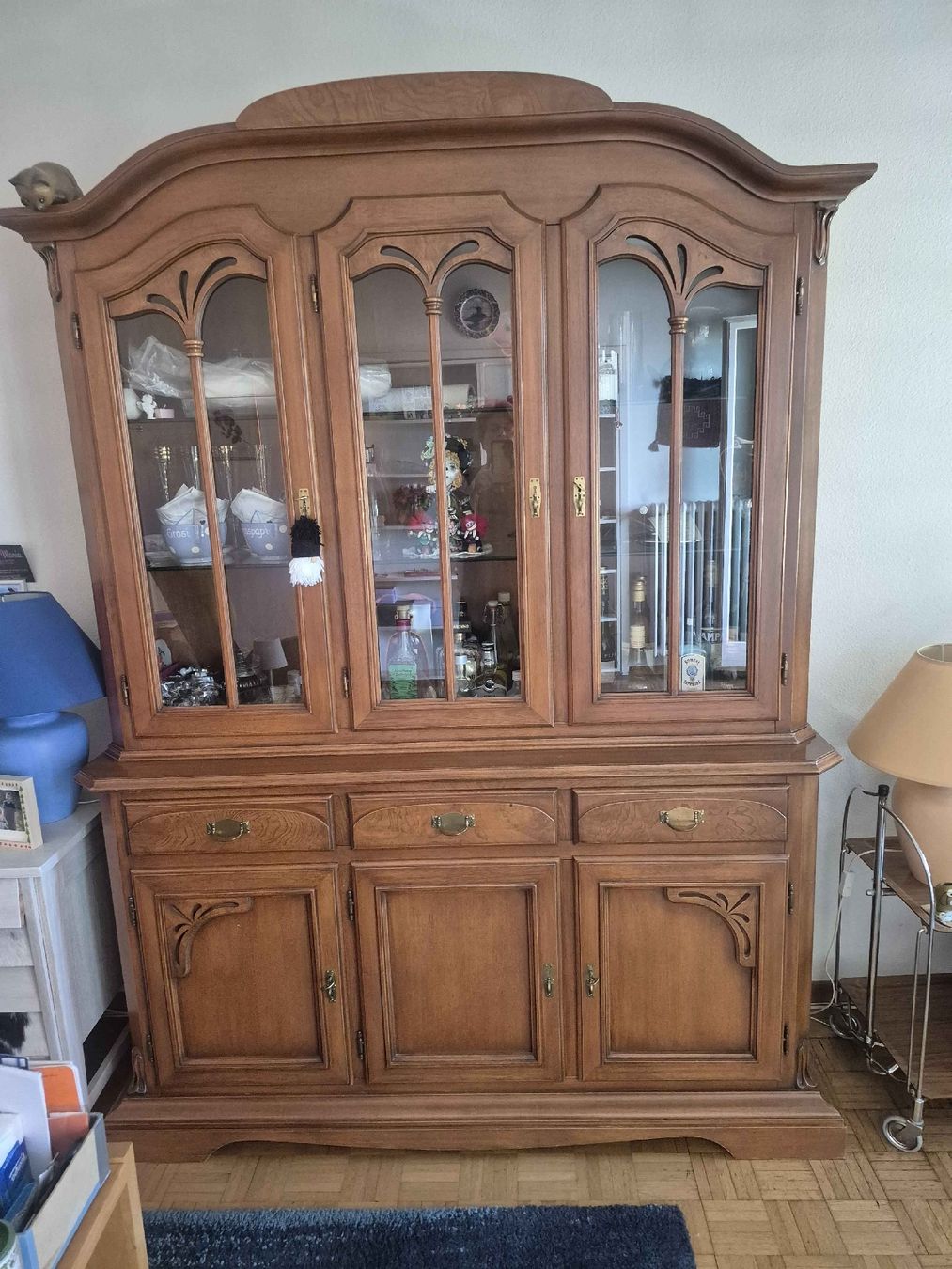 Büffets: Buffet Holz mit Glastüren – Gebraucht aus Bern von san_kcw5