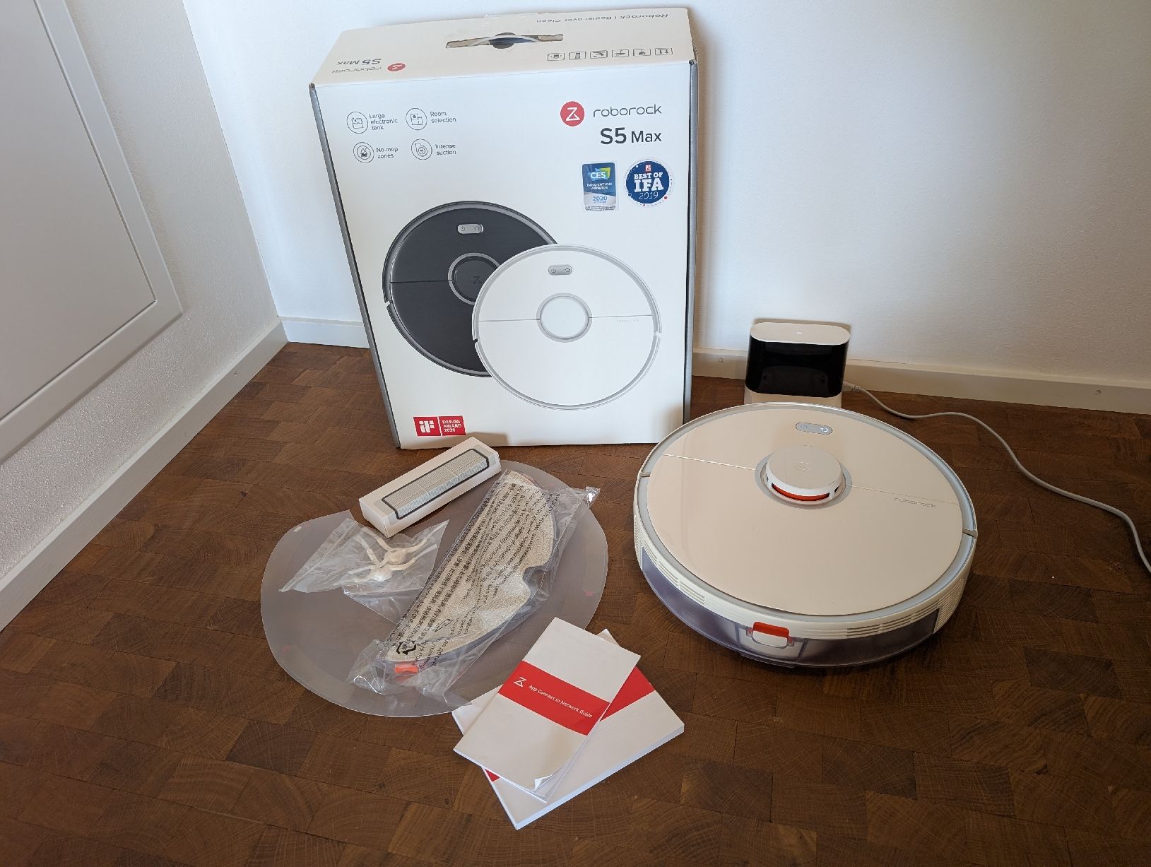 Roborock Aspirateurs & Accessoires: Roborock S5 max – D'occasion à Pfäffikon ZH par Labdi