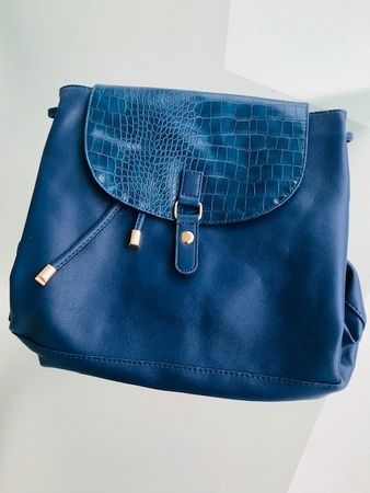 Rucksack ❤️ FABRIKNEU originalverpackt marineblau Kunstleder
