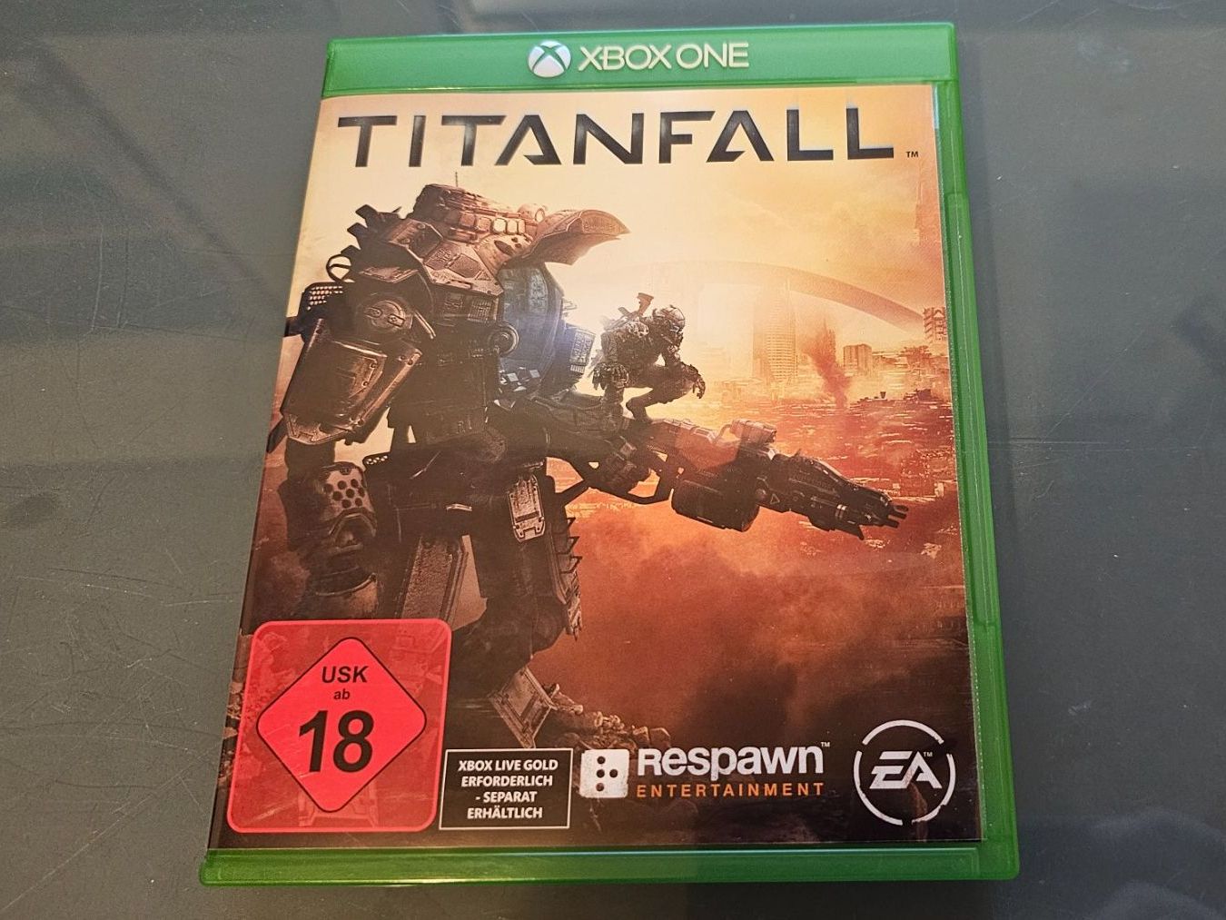 Spiele: Titanfall Xbox One Game Disc guter Zustand – Gebraucht aus Koppigen von Kellerfundsachen