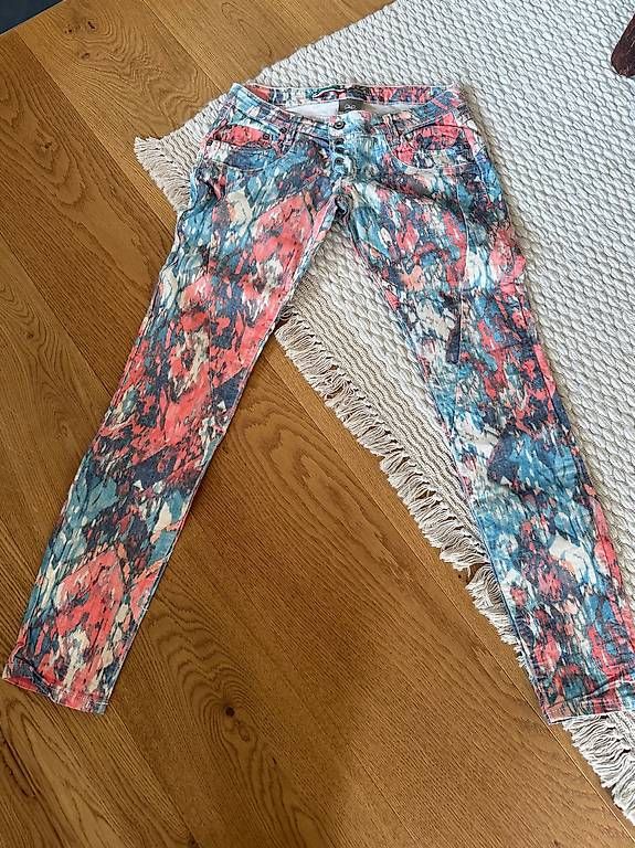 Please Jeans Hosen: Pantaloni Please taglia media – Neu (gemäss Beschreibung) aus Novazzano von sol_vk8x