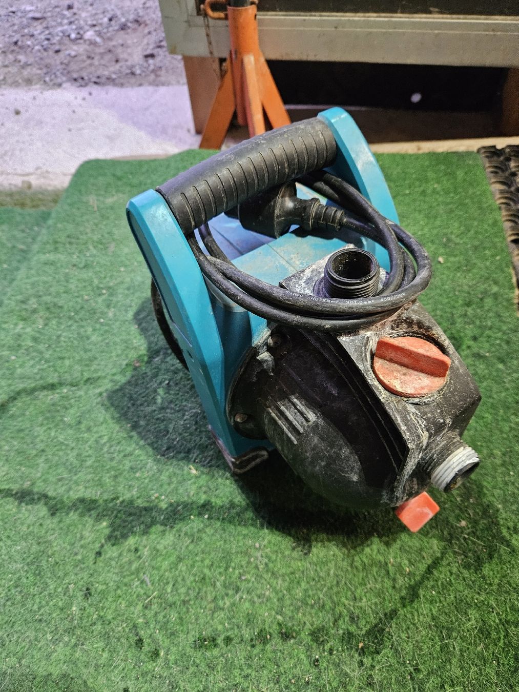 Gardena Pompe & Parti di ricambio: Gartenpumpe Gardena Typ 3000/4 gebraucht 600W – Usato da Winterthur venduto da Dachs28 1