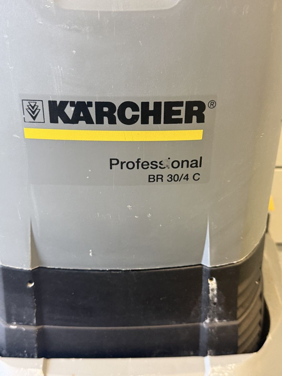 Kärcher Alle Maschinen: KARCHER® Professional BR 30/4 C – Gebraucht aus Zullwil von Autocentersalii 2