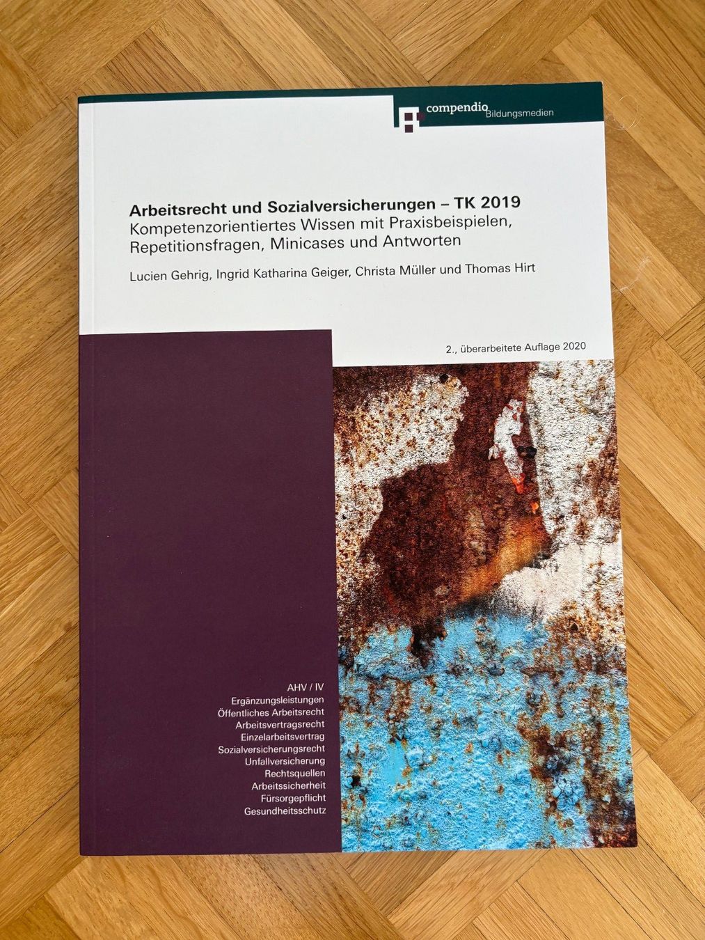 Bücher: Arbeitsrecht und Sozialversicherungen - TK 2019 – Gebraucht aus Brugg AG von cevane