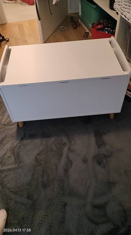 Ikea Betten: Lit avec coffre a jouet et un petit bureau – Gebraucht aus Blonay von Ricco33 2