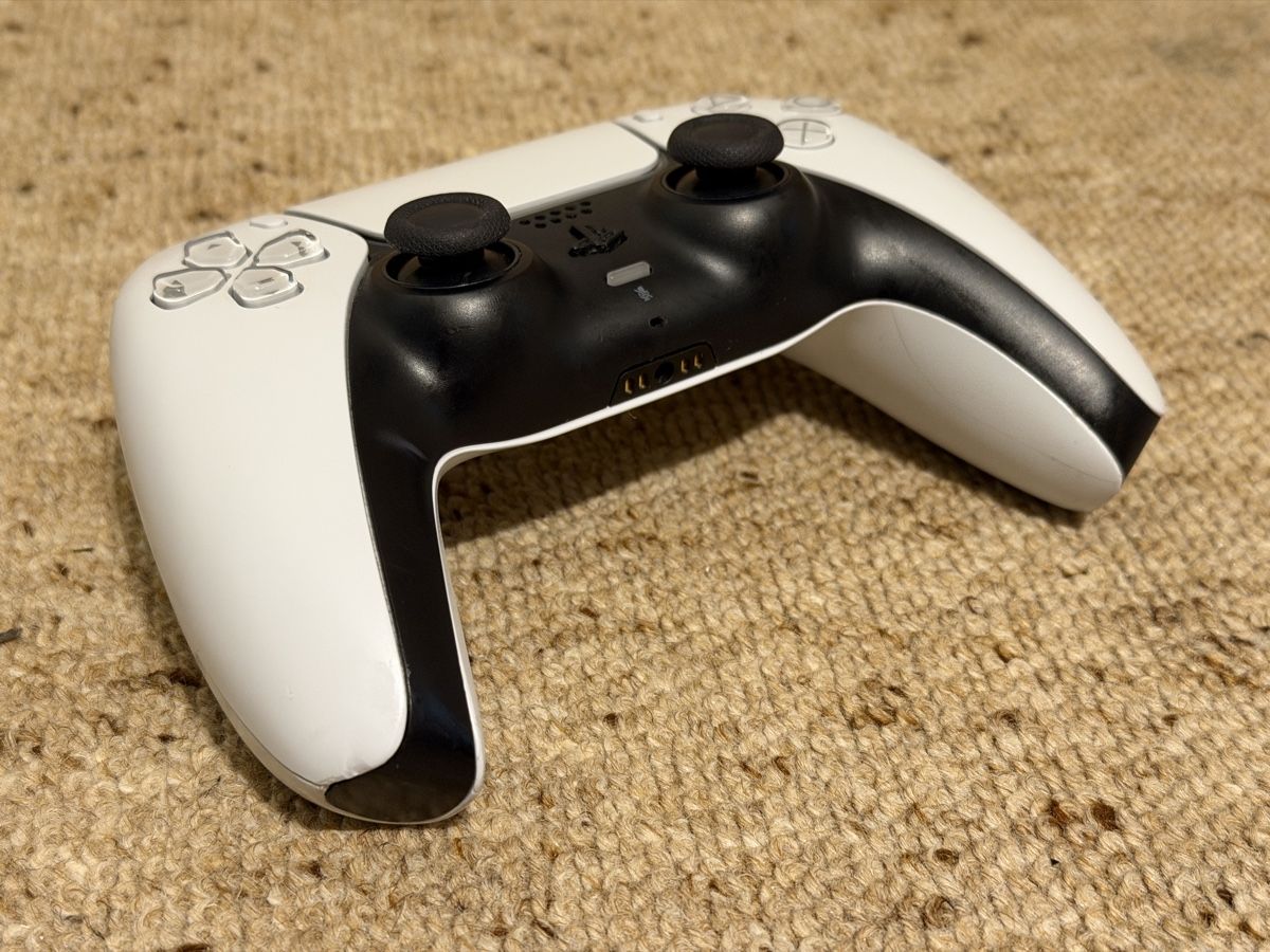 Sony Konsolen: PS5 disc version – Gebraucht aus Leuzigen von 3297 4