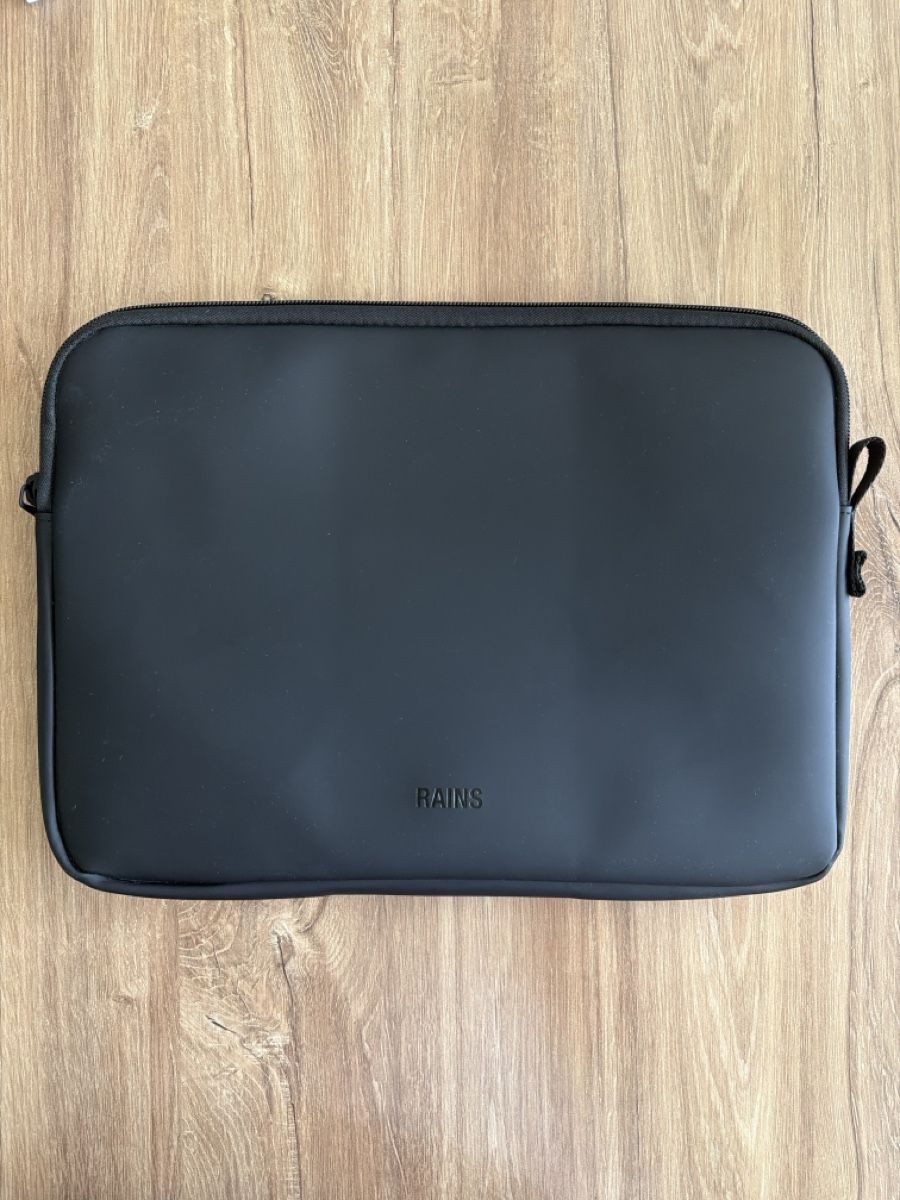 Sacs: Rains Laptop Tasche – D'occasion à Wald ZH par Uyama