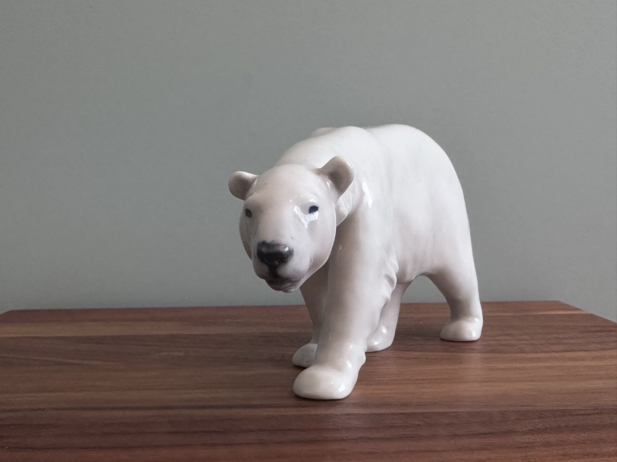 Royal Copenhagen Figuren: Royal Copenhagen Eisbär – Gebraucht aus Zürich von Ddechkovd 2