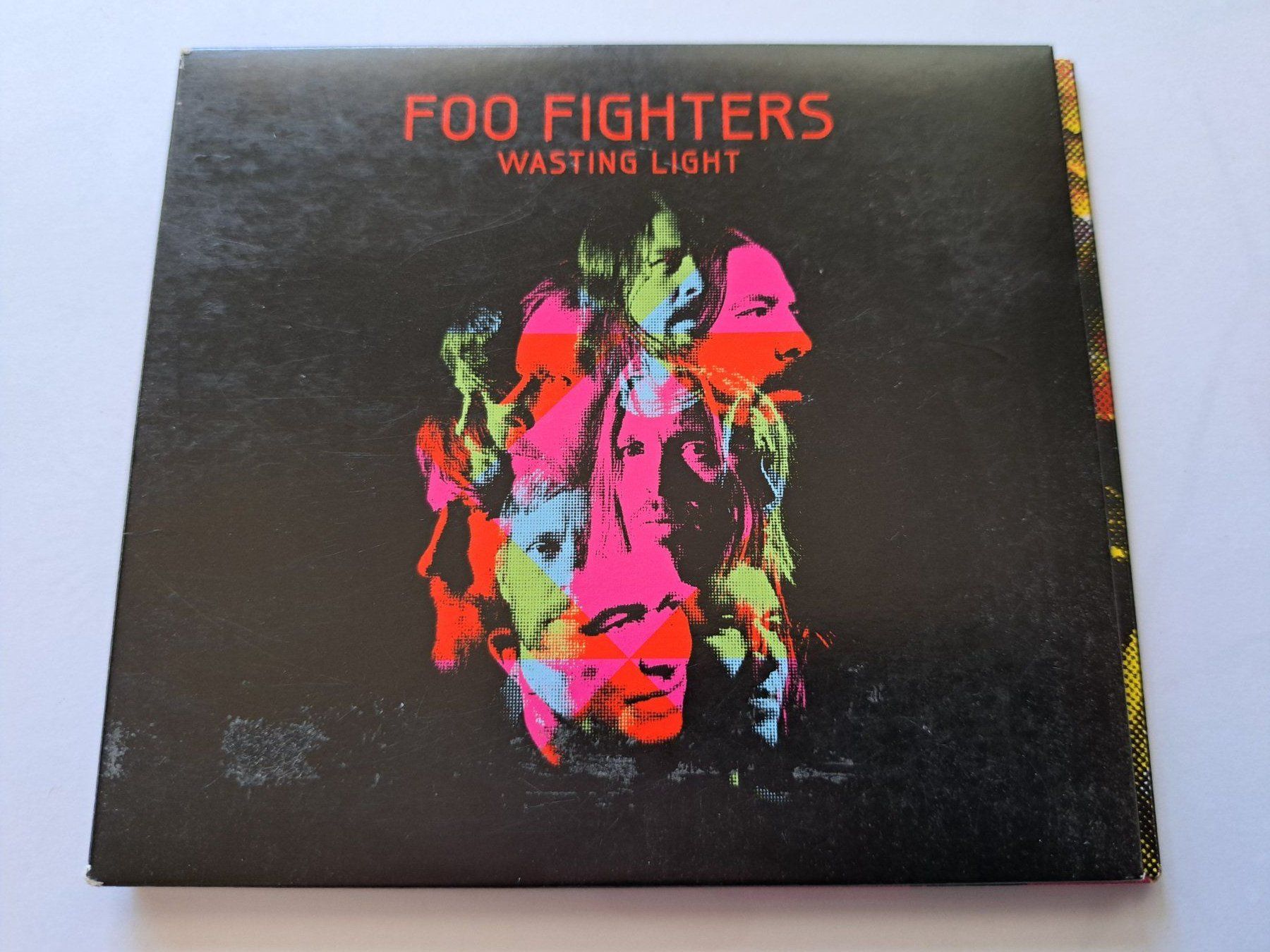 CDs: CD Foo Fighters - Wasting light  – D'occasion à Pully par bro_n52j