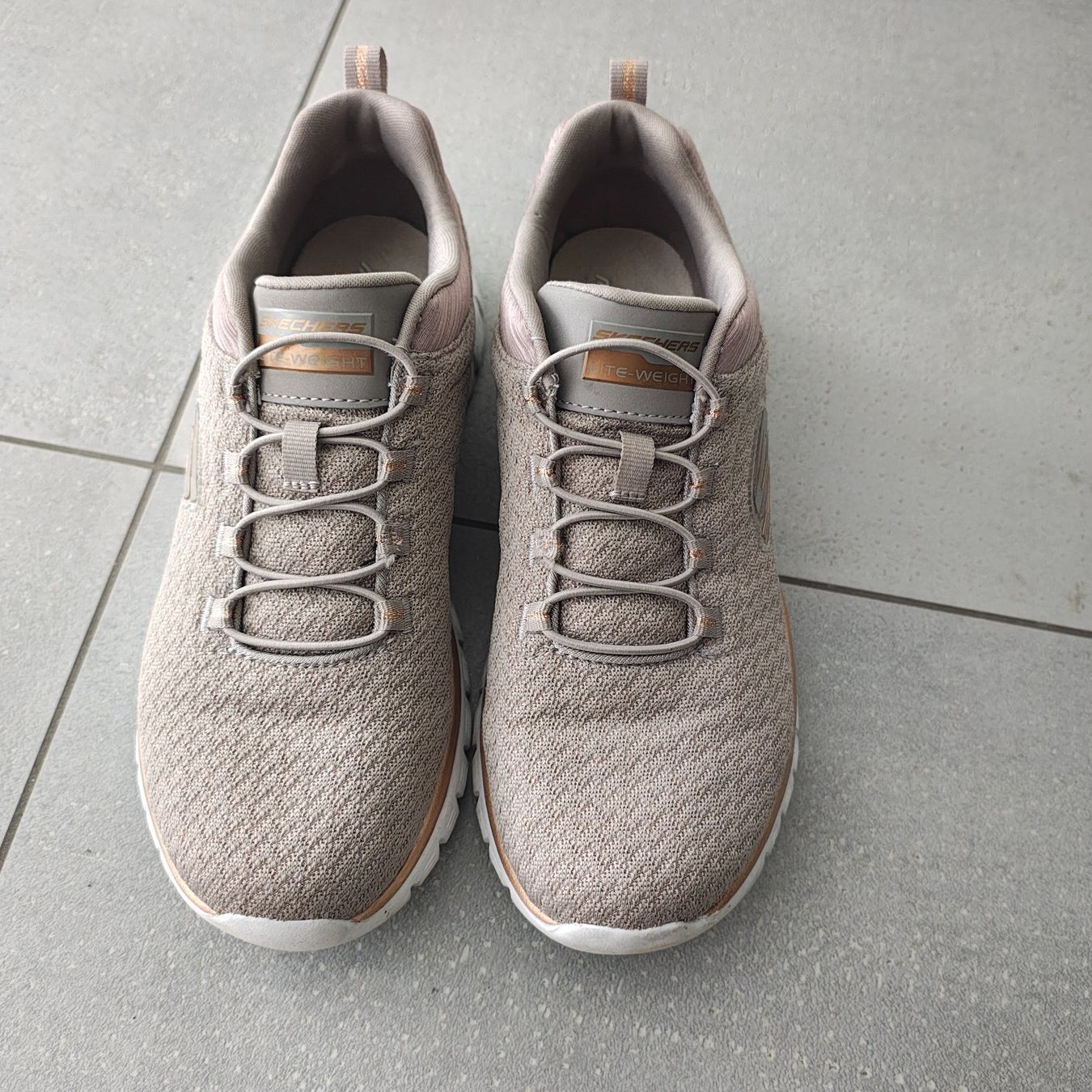Skechers Chaussures femmes: Skechers gr.38 - beige – D'occasion à Winterthur par Smile_4ever 1