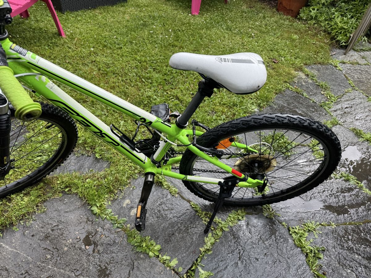 Biciclette: Boy bike 8-12 year old – Usato da Zürich venduto da Turkeykitty 3
