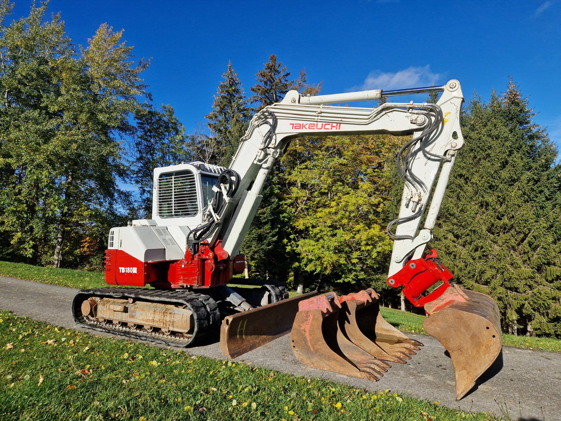 Takeuchi Escavatori: Takeuchi TB 180 FR – Usato da Appenzell venduto da gra_8vsx 1